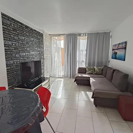 Parque Santiago Las Americas Apartment