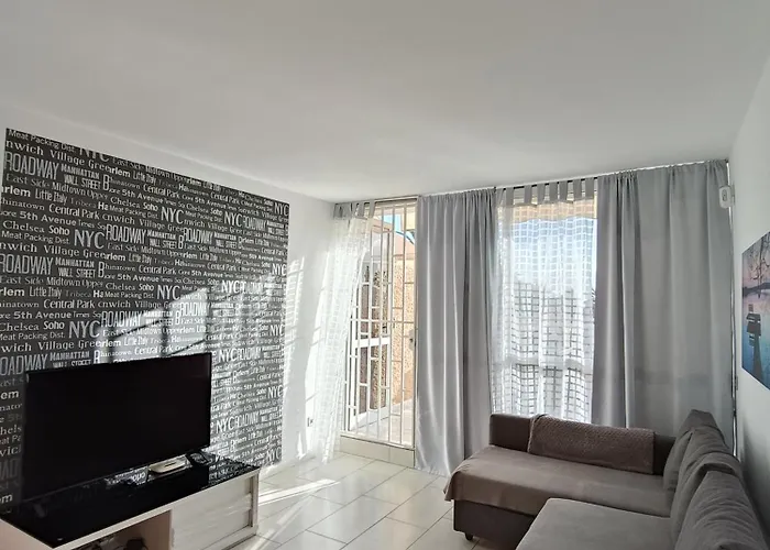 Parque Santiago Las Americas Apartment